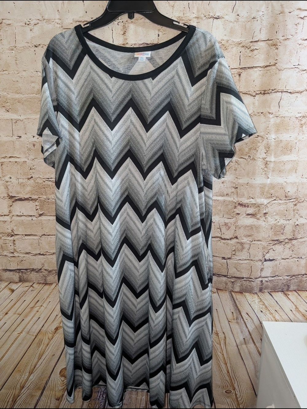 ~Lularoe Dress 2XL Chevron Pattern Excellent Condition